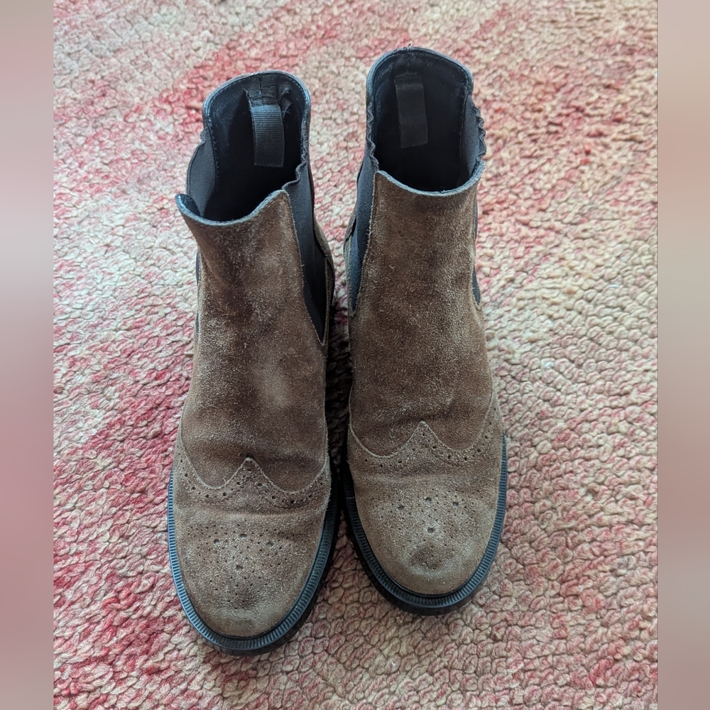 Tod's Chelsea boots